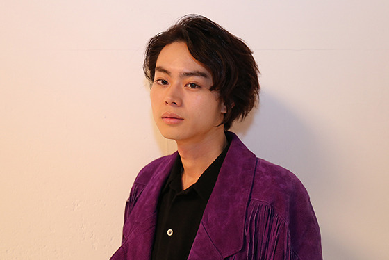 吉沢亮、“いいお兄ちゃん”菅田将暉の素顔語る