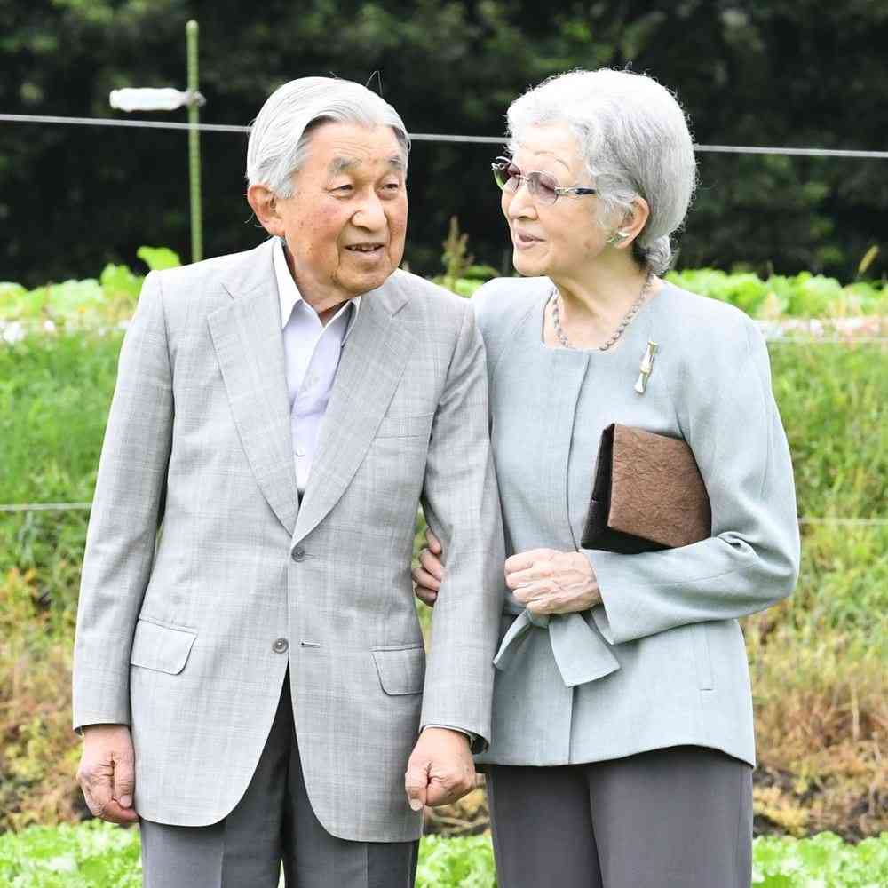 上皇陛下救った美智子さまの迅速対応…背景に豊富な医療知識（女性自身） - Yahoo!ニュース