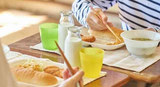 農水省、「給食用の食品を購入できる」特設サイトを設置 「サワラの西京焼」「サバのホイル焼」など給食停止で在庫の未利用食材を販売