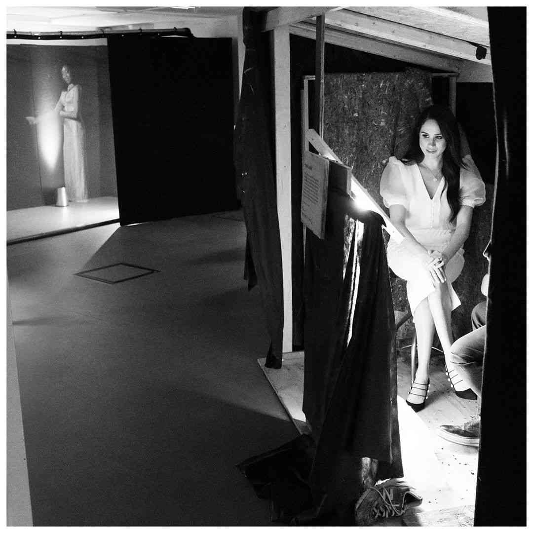 The Duke and Duchess of Sussex on Instagram: “Yesterday, The Duchess of Sussex, Royal patron of the National Theatre, visited the Immersive Storytelling Studio in London, where emerging…”