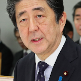 安倍政権のコロナ経済対策が酷い！ 緊急支援の目玉が観光・外食限定の「商品券」、日本は英国や米国以上の自己責任国家だ｜LITERA／リテラ