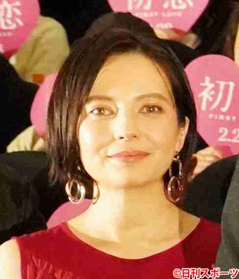 ベッキー出産！今月に入り巨人片岡コーチとの第１子 - 芸能 : 日刊スポーツ