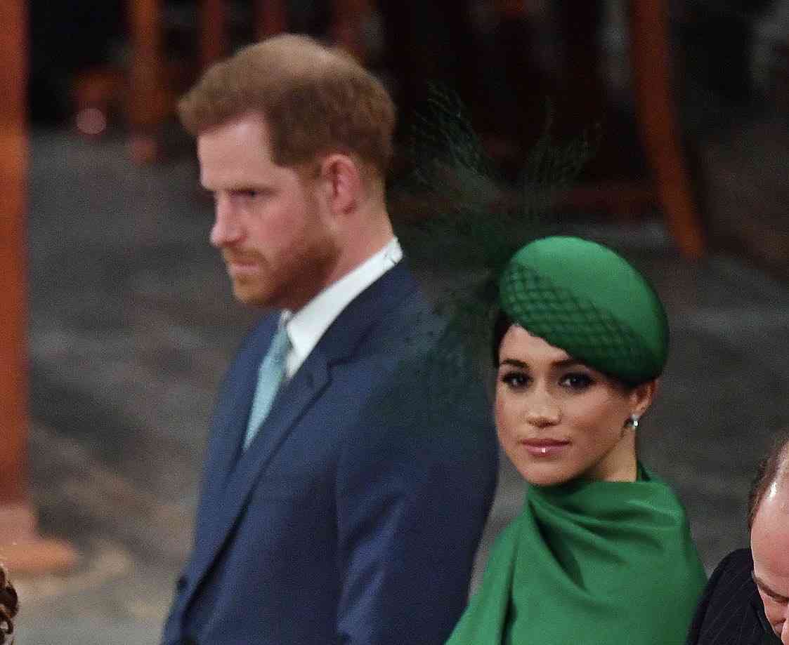 英ヘンリー王子夫妻、エリザベス女王に招待されて礼拝に参加