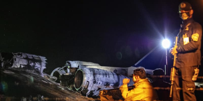 羽田行き小型機炎上、8人死亡　マニラ空港、日本人搭乗情報なし ｜ 共同通信