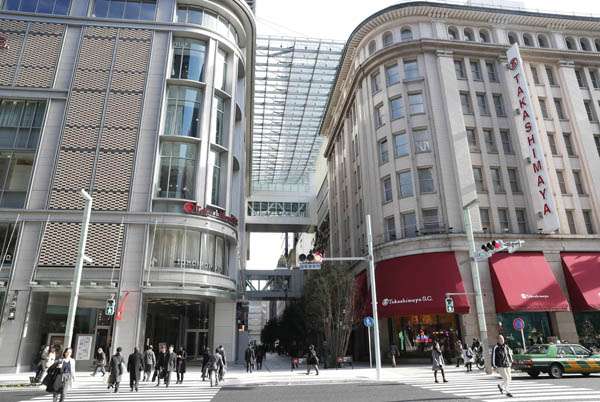 訪日客激減で苦境の百貨店業界 再編のカギは独立路線を貫く高島屋か - ライブドアニュース
