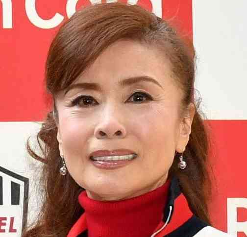 小柳ルミ子「2週間前から風邪」も病院行かず、薬も飲まず…コロナ感染の田嶋会長を心配