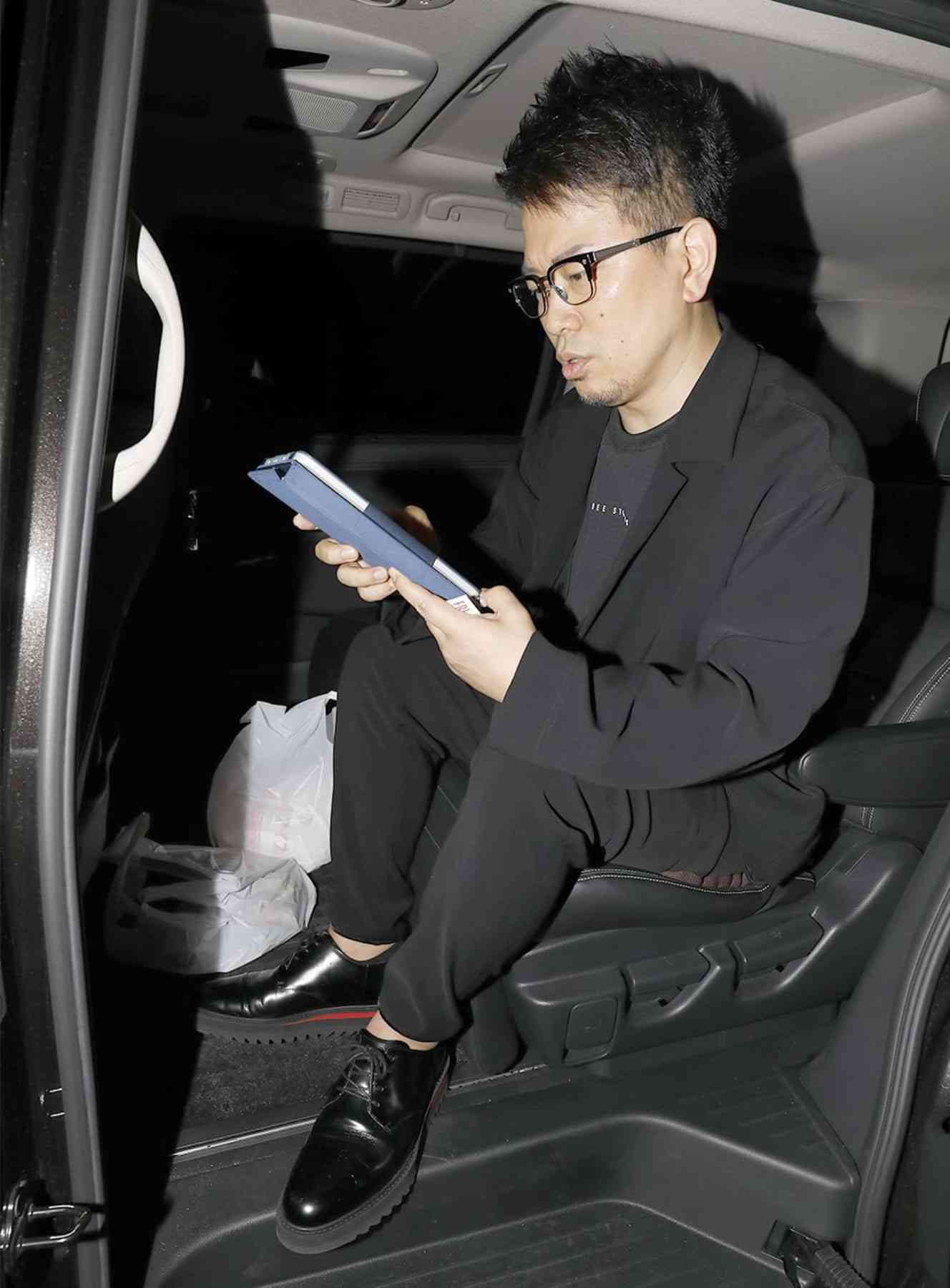 宮迫博之のテレビ復帰を遅らせる“黒いウワサ”拡散の真相