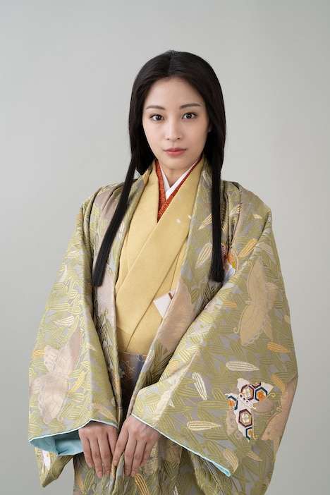広瀬すずが初時代劇で濃姫演じる、信長役・市川海老蔵とドラマ「桶狭間」で初共演