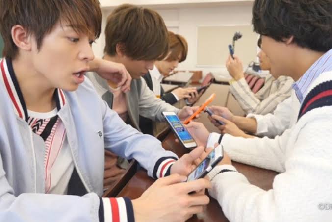 スマホ依存あるある