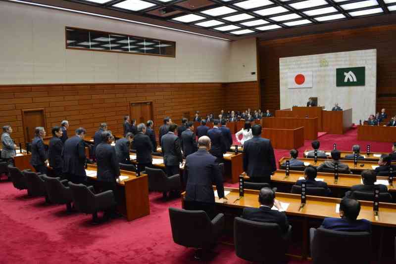 「ゲームは1日60分」　依存症対策条例、香川県議会で成立　全国初（毎日新聞） - Yahoo!ニュース