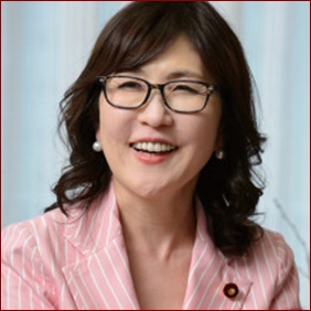 稲田朋美 網タイツのメーカーは?福井を愛するかわいい防衛大臣! |