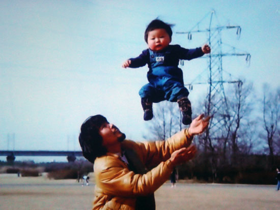 星野源　1週間自宅にこもり「ひげがぼうぼうです。結構」髪形も「ミニアフロ」