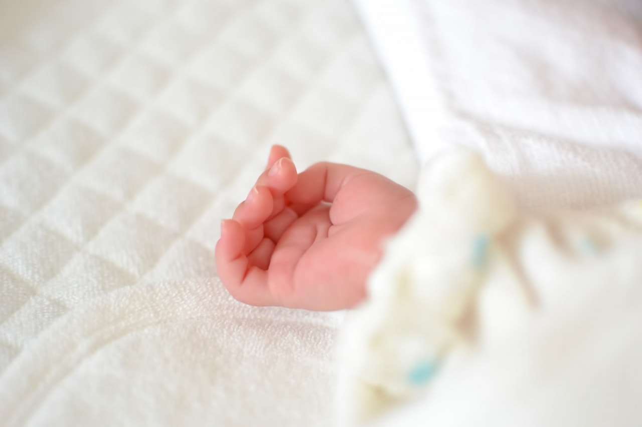 33歳母親、生後11か月の娘を浴槽に沈めて溺死させる「ネットで検索してもわからない」と相談していた | リアルライブ