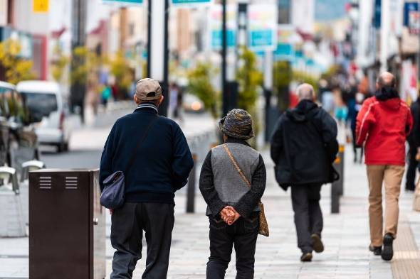 新型コロナで外出自粛でも「買い物・旅行」、60代が最も活発――若者は自粛傾向だが……（ITmedia ビジネスオンライン） - Yahoo!ニュース