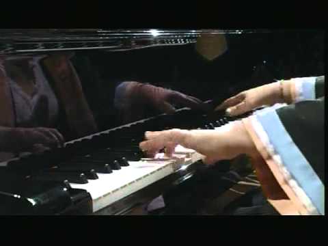 ショパン「革命」　フジコ・ヘミング　ＵＰＣ-０３９８ - YouTube