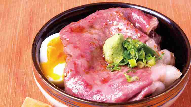 艶っぽい「牛ご飯」は最強の締めの一品 - たべぷろ