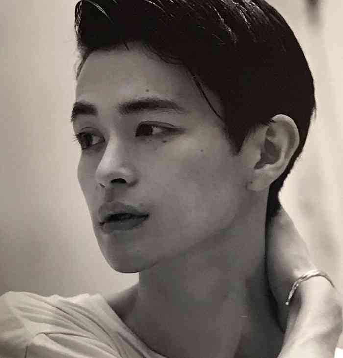 若手イケメン俳優にハマってしまったおばさん集合!