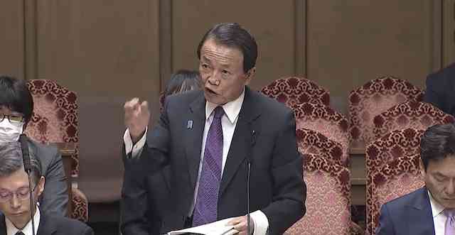 【韓国からスワップ望む声】麻生大臣「スワップの残額が減った時に『大丈夫?』と聞いたら、韓国は『日本が頼むなら借りてやる』とぬかしたので席を立った…」