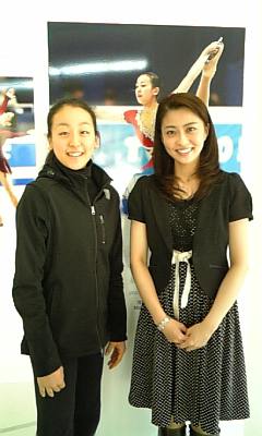 浅田真央＆舞 “美人姉妹”スタイル抜群の2ショットにファンほれぼれ