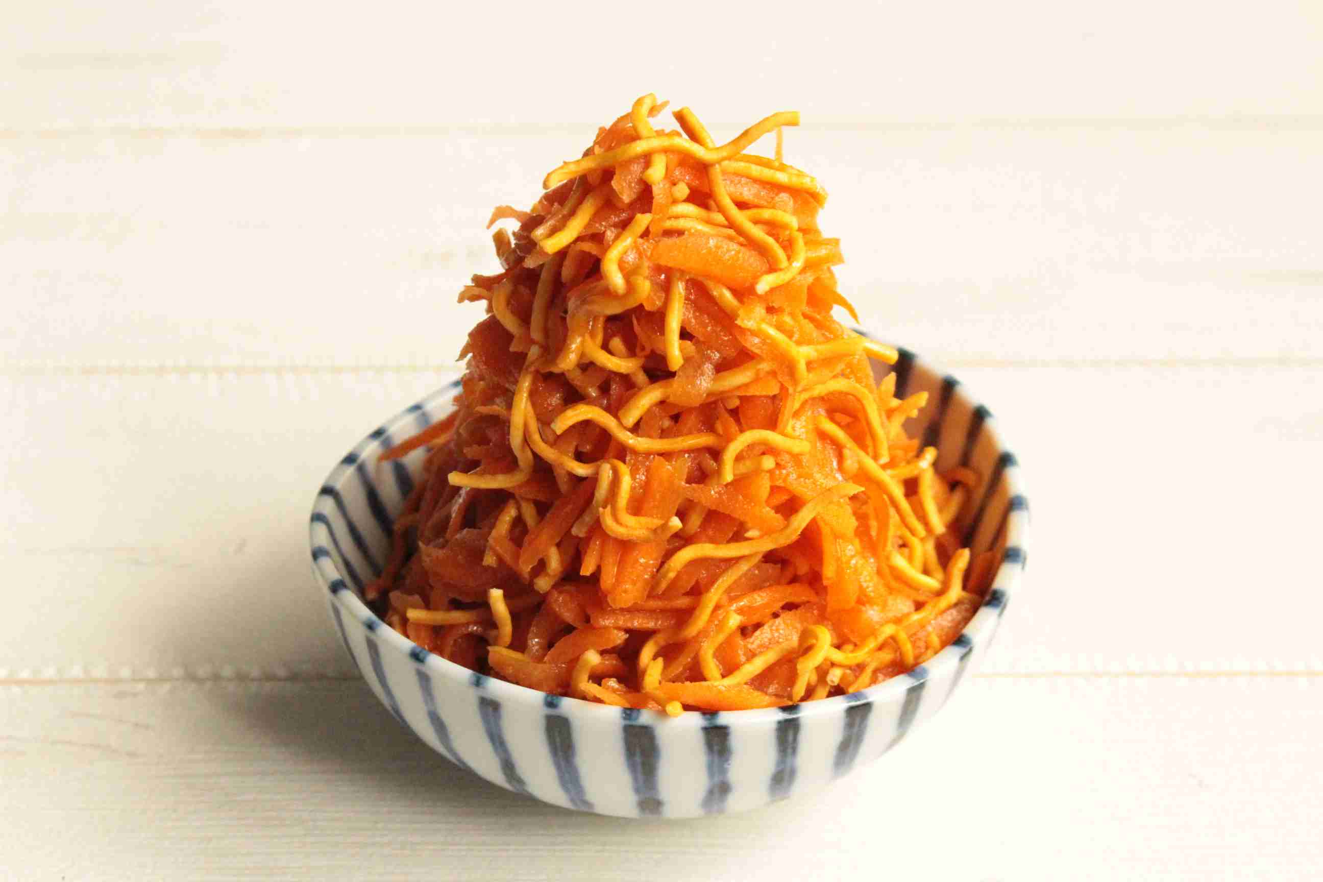 パリパリ食感がたまらない！にんじんベビースター | つくりおき食堂