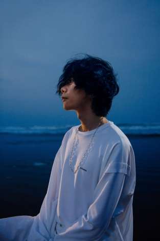 米津玄師「馬と鹿」MV1億再生突破　自身10作目、チャンネル登録者数は483万人 | ORICON NEWS
