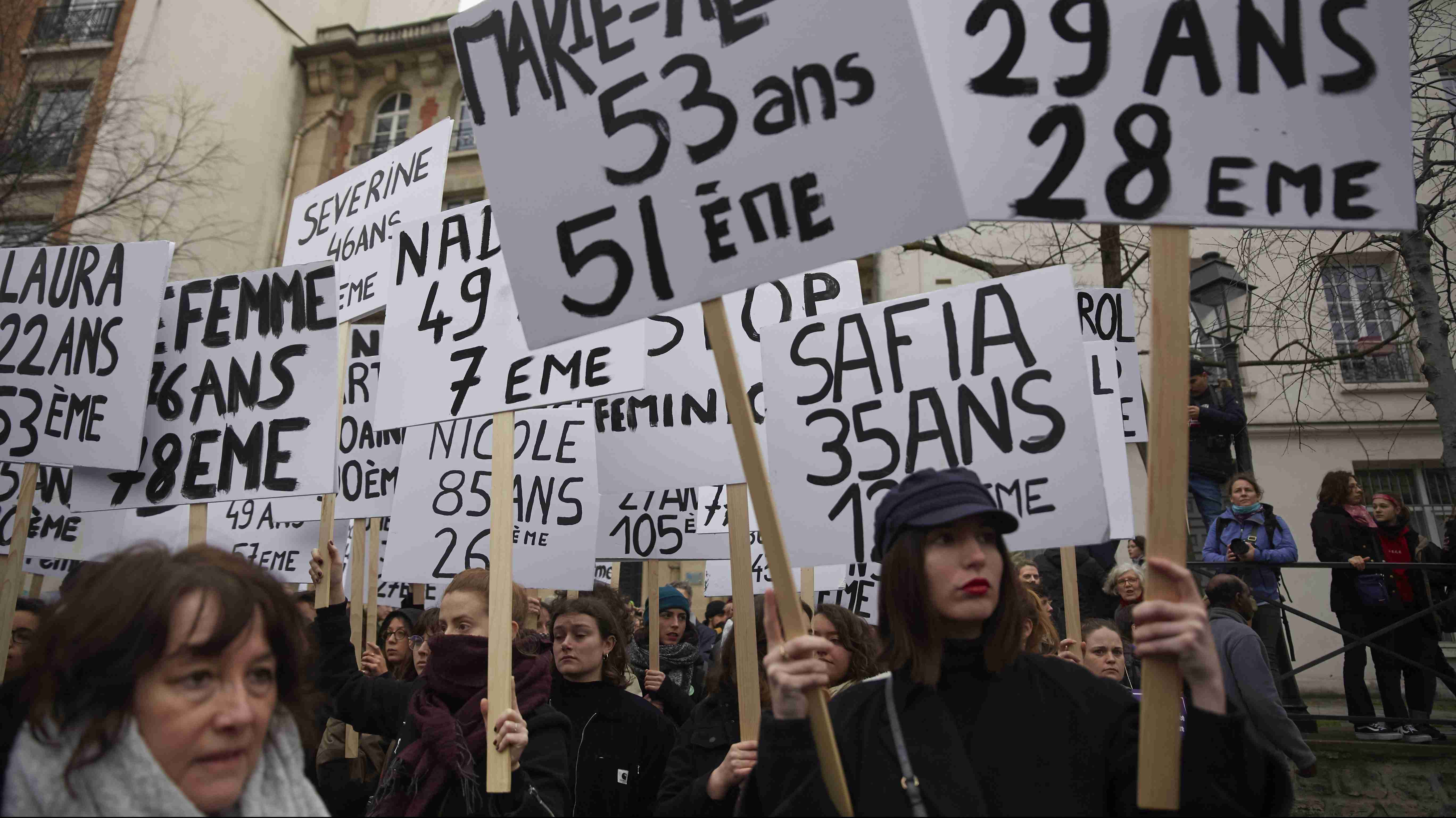 外出禁止令のフランスで急増するDV─政府が対策を発表 | 逃げられない、連絡できない─女性団体も警告 | クーリエ・ジャポン