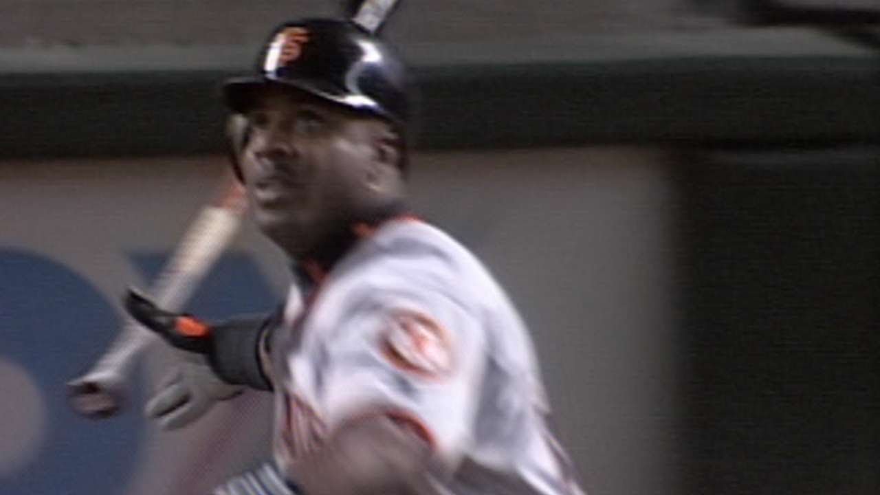 Barry Bonds DEMOLISHES his 45th home run of 2001 - YouTube