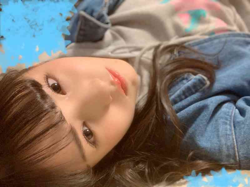 道重さゆみ “おうちでゴロゴロ”自撮りSHOTに「可愛い」「いつまでもアイドル」