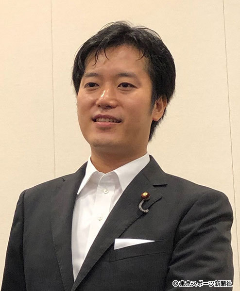 丸山穂高氏に不良品アベノマスク到着「ゴミか虫みたいなの入ってる」（東スポWeb） - Yahoo!ニュース