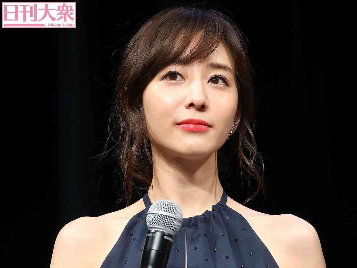 田中みな実、写真集“60万部バカ売れ”に石原さとみ、長谷川京子が激怒⁉ | 概要 | 日刊大衆 | 芸能 | ニュース