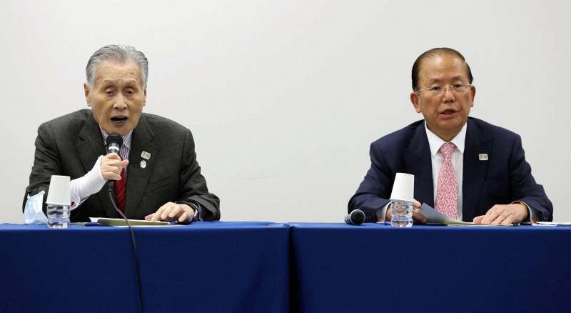 【実況】小池都知事記者会見【21:30〜】