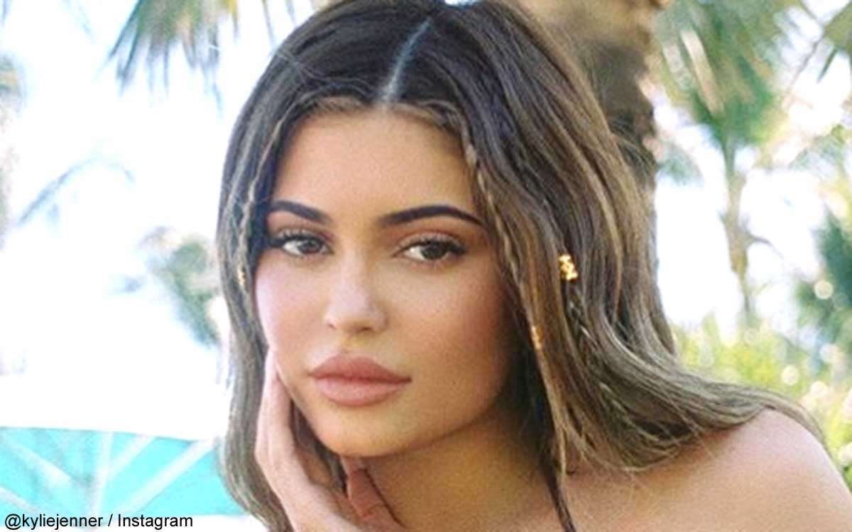カイリー・ジェンナー、自身のコスメブランドの製造を中止し、病院のために手の消毒液の製造を開始 | tvgroove