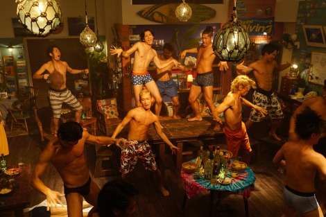 パンツ一丁の竜星涼とじゃんけん対決　映画『ぐらんぶる』特別映像解禁