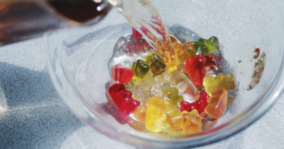 もはや芸術作品では？「HARIBOの梅酒漬け」が美しくておいしすぎると話題に「なんか夏を感じてる」「見るだけでテンション上がります」 | citrus（シトラス）