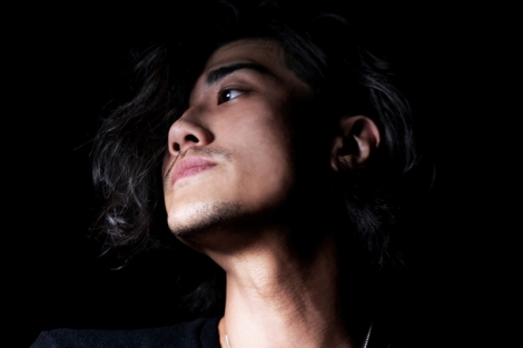 赤西仁、初のベストアルバムが通算2作目の1位「10年って長いようで短いな」【オリコンランキング】