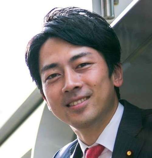 小泉環境相「ウェブ飲みに挑戦している」発言が物議（中央日報日本語版） - Yahoo!ニュース