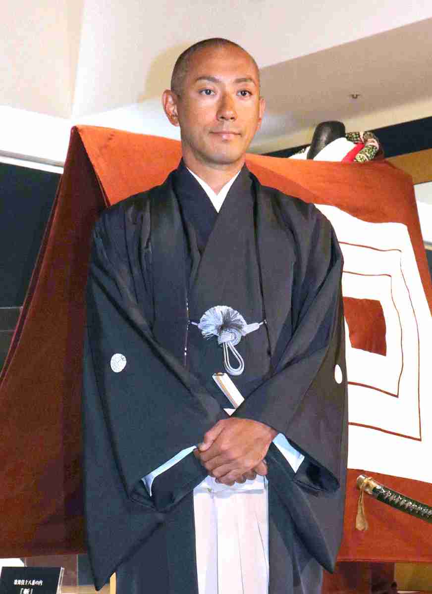 市川海老蔵、子どもたちの手作り「防護服」姿を公開「子供でさえもこれだけの危機感」「エラい」と称賛の声 : スポーツ報知