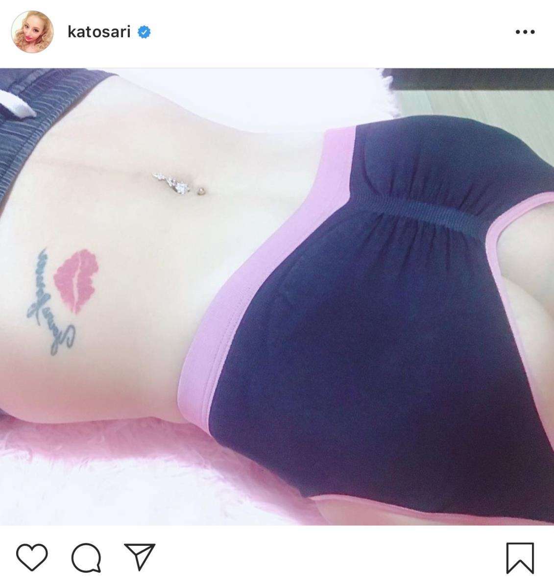 加藤紗里、おなか写真アップし「妊娠線もできず元の体型より-1．6キロ」とアピール…産後2日目