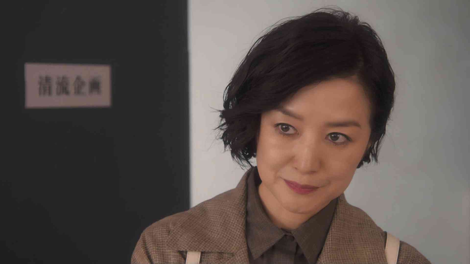 コロナで激動も愛は不変…！長谷川博己が買い物後に向かった場所