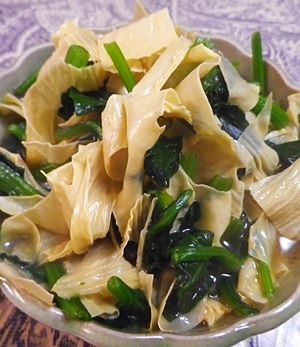メインの料理を書くとそれに合う副菜を教えて貰えるトピ