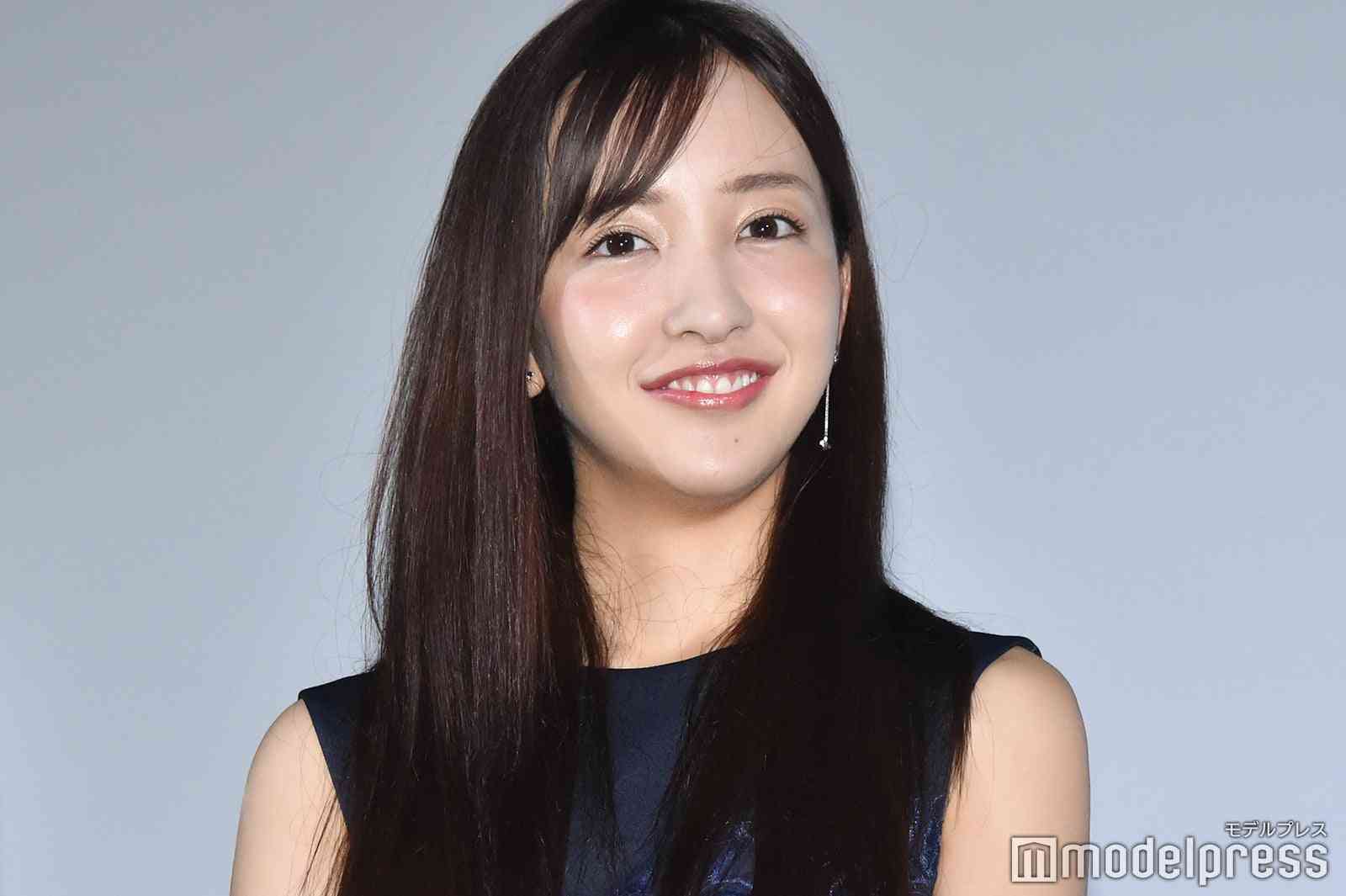 板野友美、外出自粛のファンへ恋愛指南「参考になる」「さすがともちん」と話題