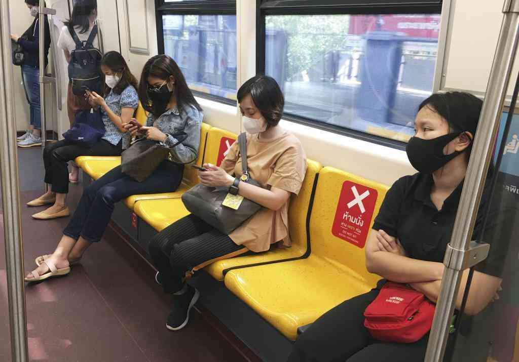 新型コロナで生まれた「暗黙ルール」の数々 エレベーター「相乗りNG」のマンションも