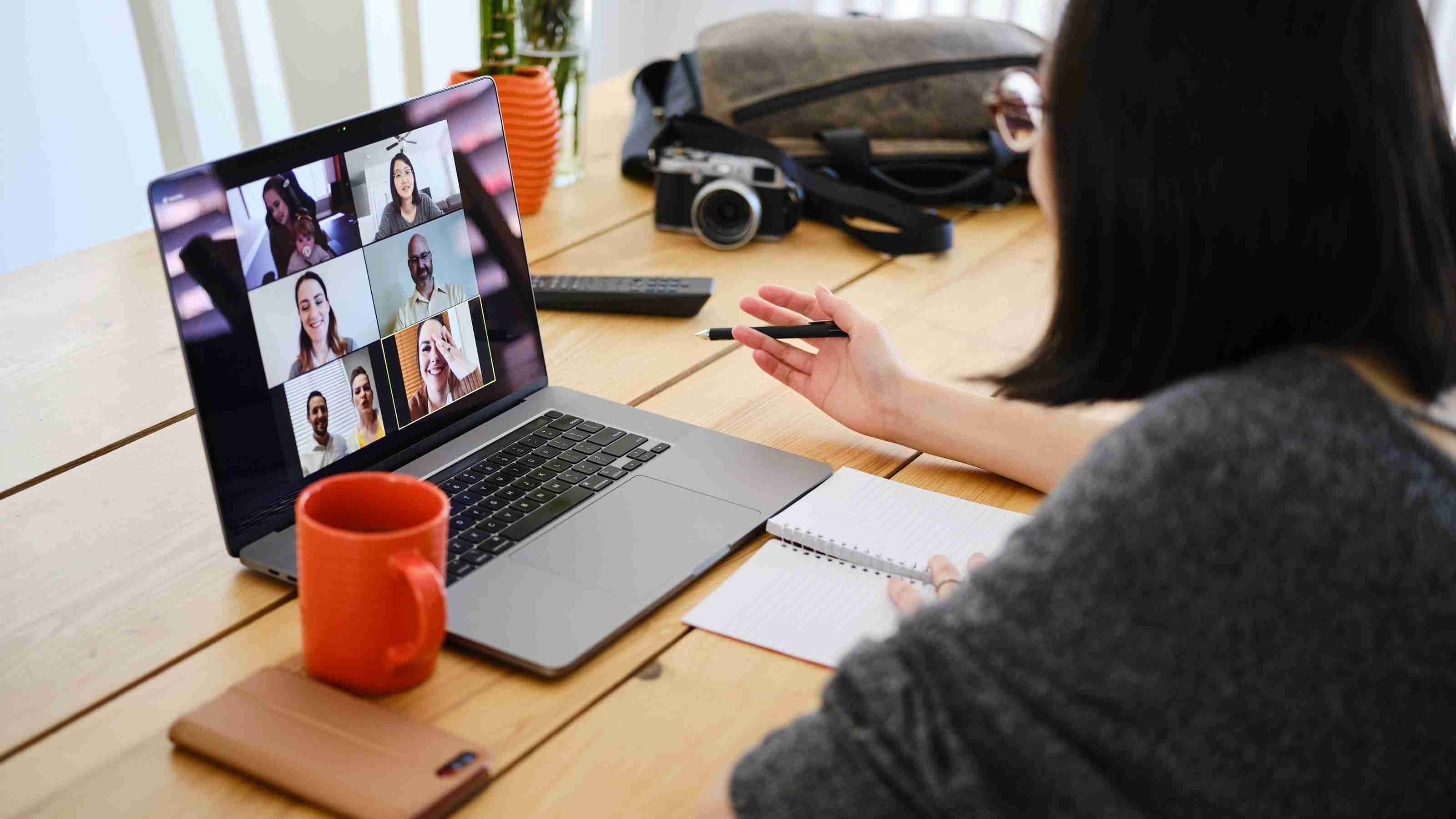 若者がひそかにあきれる｢おじさん･おばさん｣がやらかしがちなZoomの2大マナー違反 | PRESIDENT WOMAN Online（プレジデント ウーマン オンライン） | “女性リーダーをつくる”