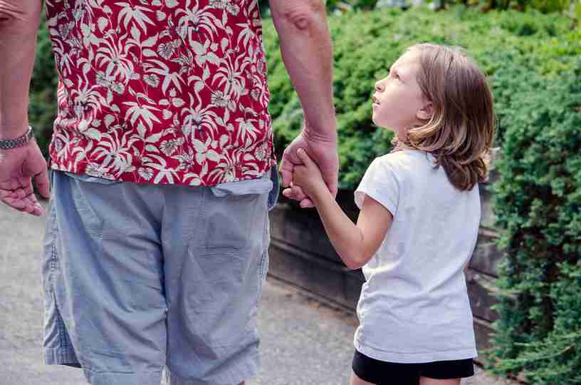 子どもの｢なんで？どうして？｣という質問に答えるべきではない理由 | ライフハッカー［日本版］