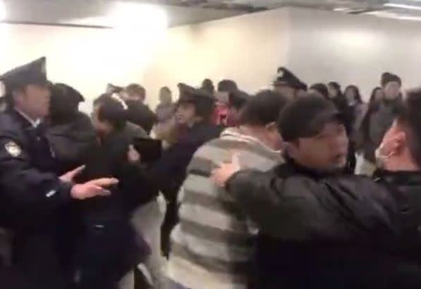 成田空港、LCC欠航で苛立った中国人乗客が暴れる　傷害容疑で1人逮捕