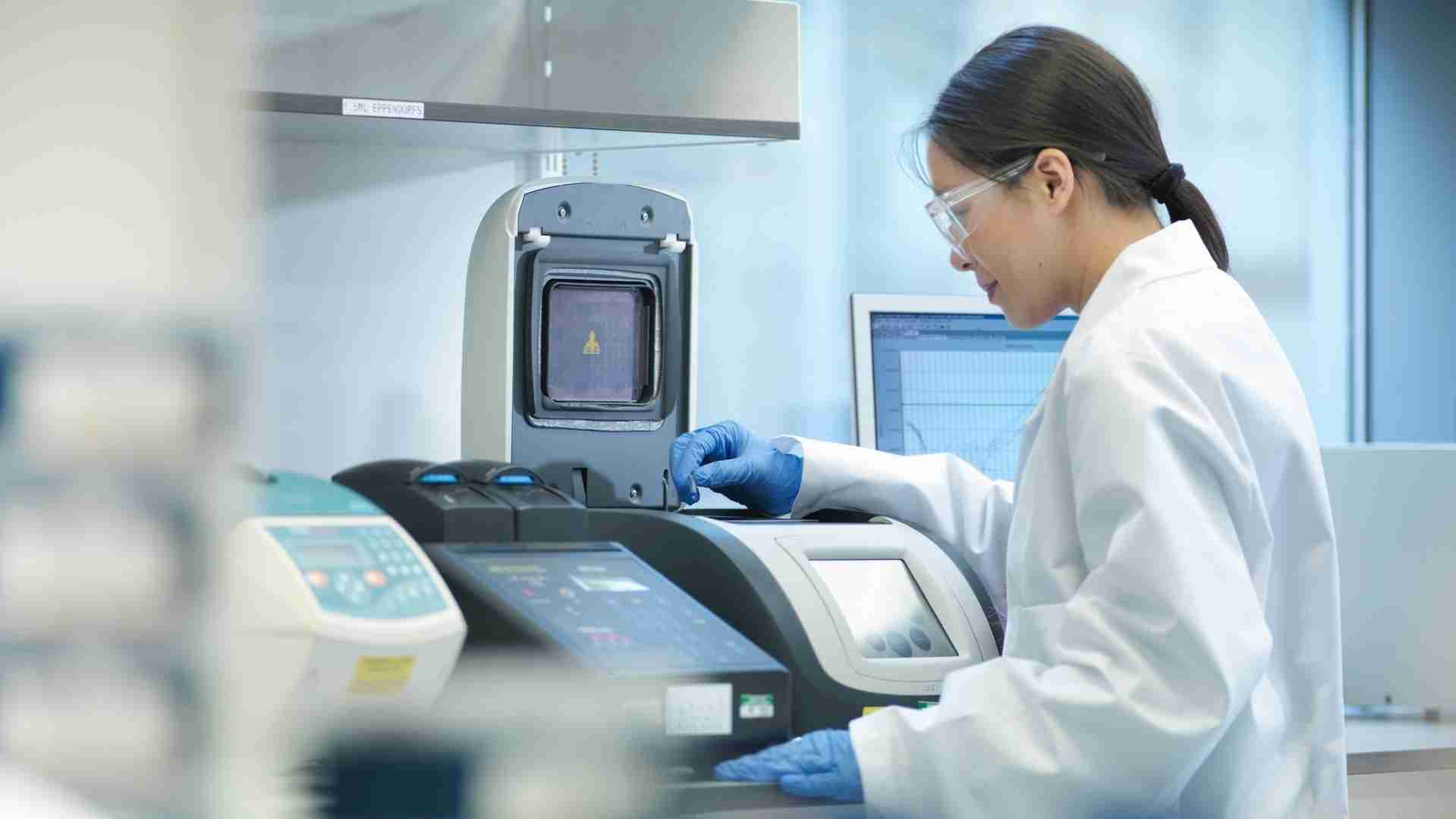 「臨床検査技師」と正しく言おう～新型コロナと向き合う重要な人たちに心からの支援を(榎木英介) - 個人 - Yahoo!ニュース