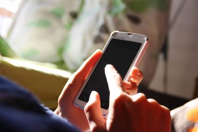 外出自粛で広がるSNS“バトン”が苦手な理由　楽しもうと思っても「絶対回してくるなよ」と思う