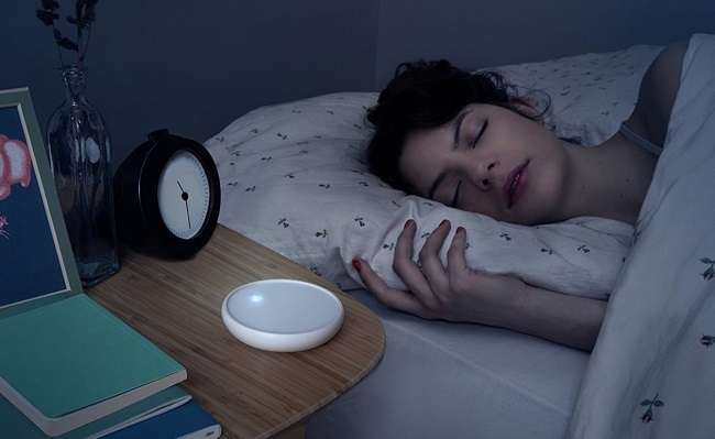不眠症も解決!?  素早く入眠できる光のデバイス「Dodow」日本初上陸！ | Numero TOKYO