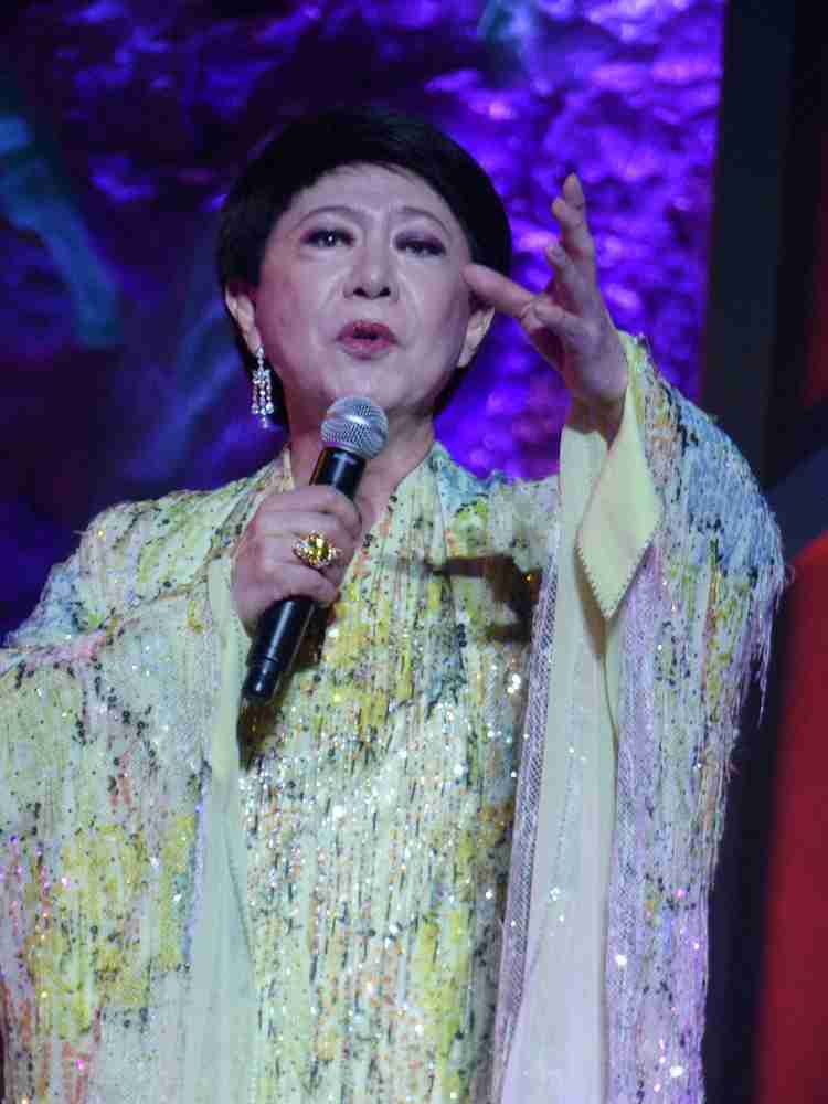 美川憲一「こんな時だからこそ…」貴重なすっぴん姿公開「怖くないわよ」「わたしよ」