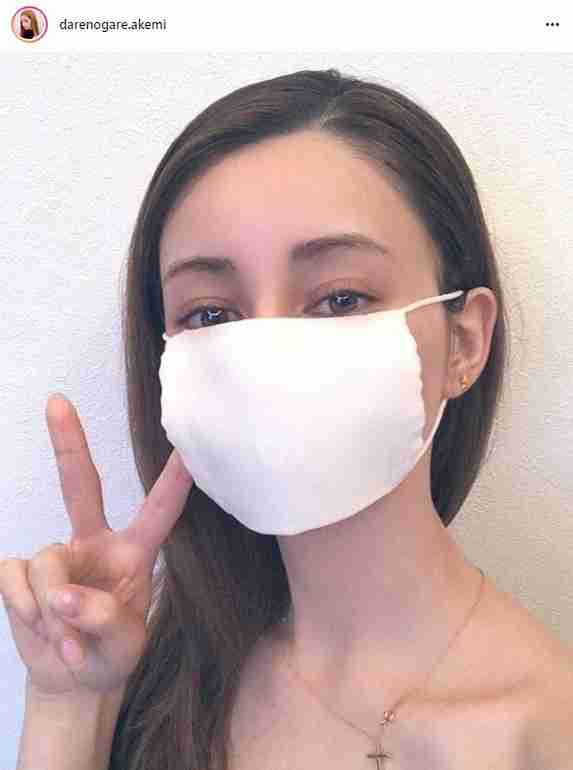 NGT48荻野由佳　“アベノマスク”に「給食マスクを思い出す」　フォロワーは「小顔やなぁ」